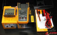 Fluke 233 數(shù)字萬用表(真有效值、遠程控制、顯示分離)