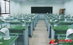 TSI 204型化學(xué)實(shí)驗(yàn)室設(shè)備、鋼化玻璃臺(tái)面化學(xué)通風(fēng)實(shí)驗(yàn)室設(shè)備